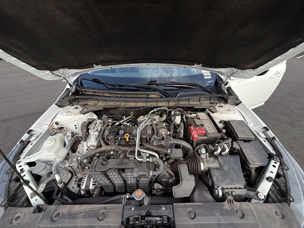 Used 2025 Nissan Altima 2.5 SR FWD image 31