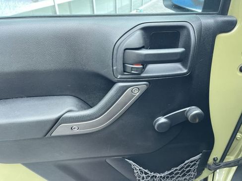 Used 2013 Jeep Wrangler Sport AWD/4WD image 21