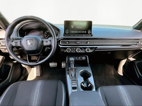 Used 2025 Honda Civic Sport image 8