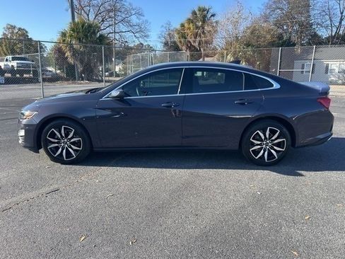 Used 2025 Chevrolet Malibu RS image 2