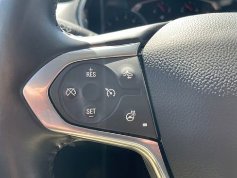 Used 2021 Chevrolet Traverse Premier FWD image 22