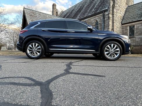 Used 2019 INFINITI QX50 Essential w/ Proactive Package image 18