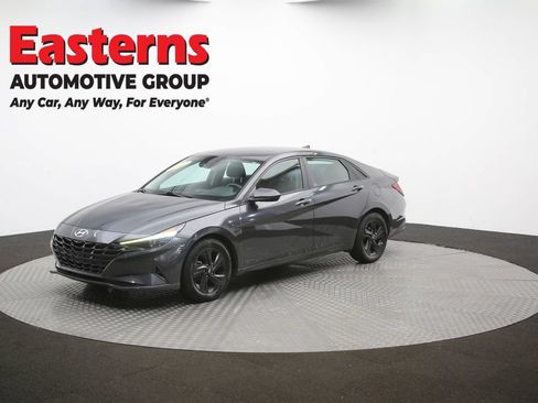 Used 2021 Hyundai Elantra SEL FWD image 55