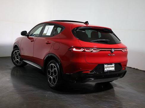Used 2024 Alfa Romeo Tonale Ti AWD/4WD image 2
