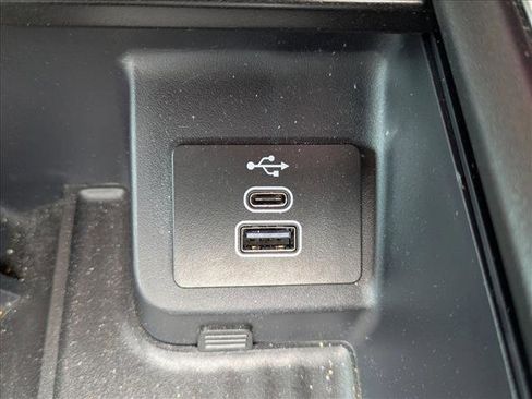 Used 2025 Ford Expedition Max Platinum w/ Driver's Package image 16