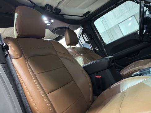 Used 2021 Jeep Wrangler Unlimited Sahara w/ Dual Top Group image 22