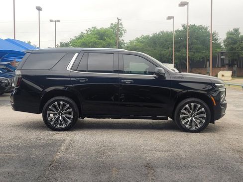 Used 2025 Chevrolet Tahoe High Country RWD image 7
