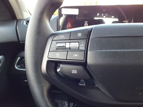 Used 2025 Kia K4 LXS image 16