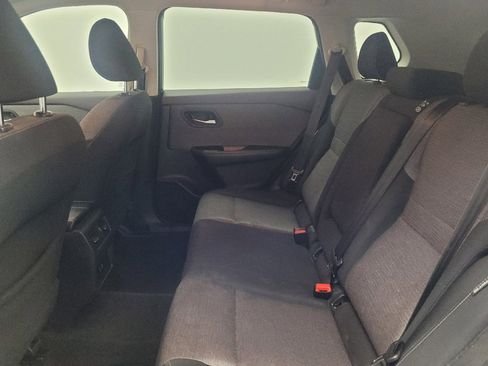 Used 2021 Nissan Rogue SV FWD image 18