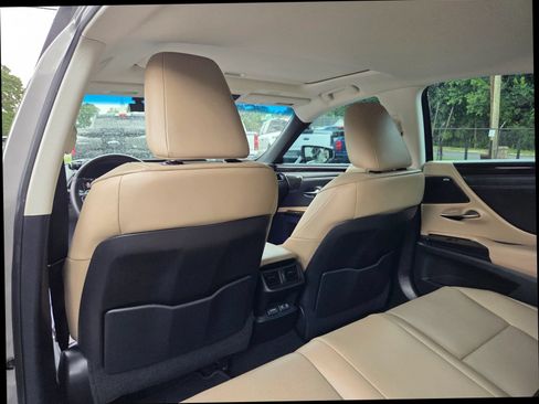 Used 2020 Lexus ES 300h w/ Premium Package FWD image 15