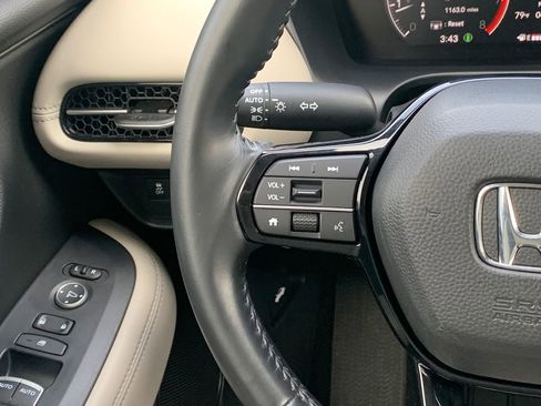 Used 2023 Honda HR-V EX-L image 12