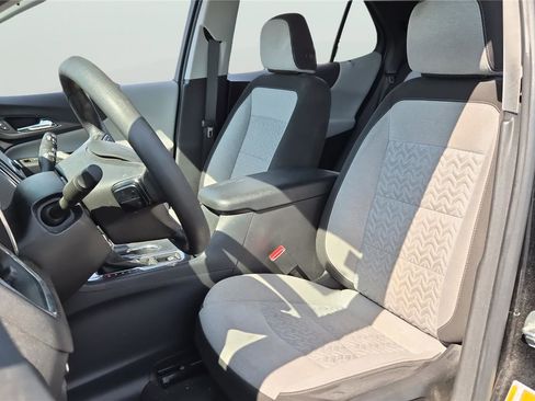 Used 2023 Chevrolet Equinox LS w/ LS Convenience Package FWD image 10