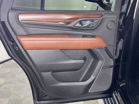 Used 2023 GMC Yukon Denali Ultimate image 20