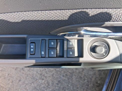 Used 2016 Chevrolet Cruze LT FWD image 27