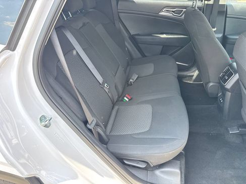 Used 2026 Kia Sportage LX w/ LX Convenience Package FWD image 12