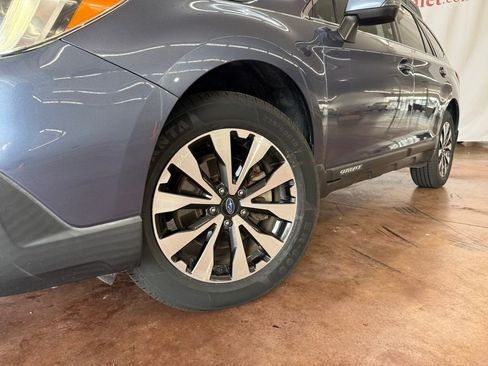 Used 2016 Subaru Outback 2.5i Limited image 21
