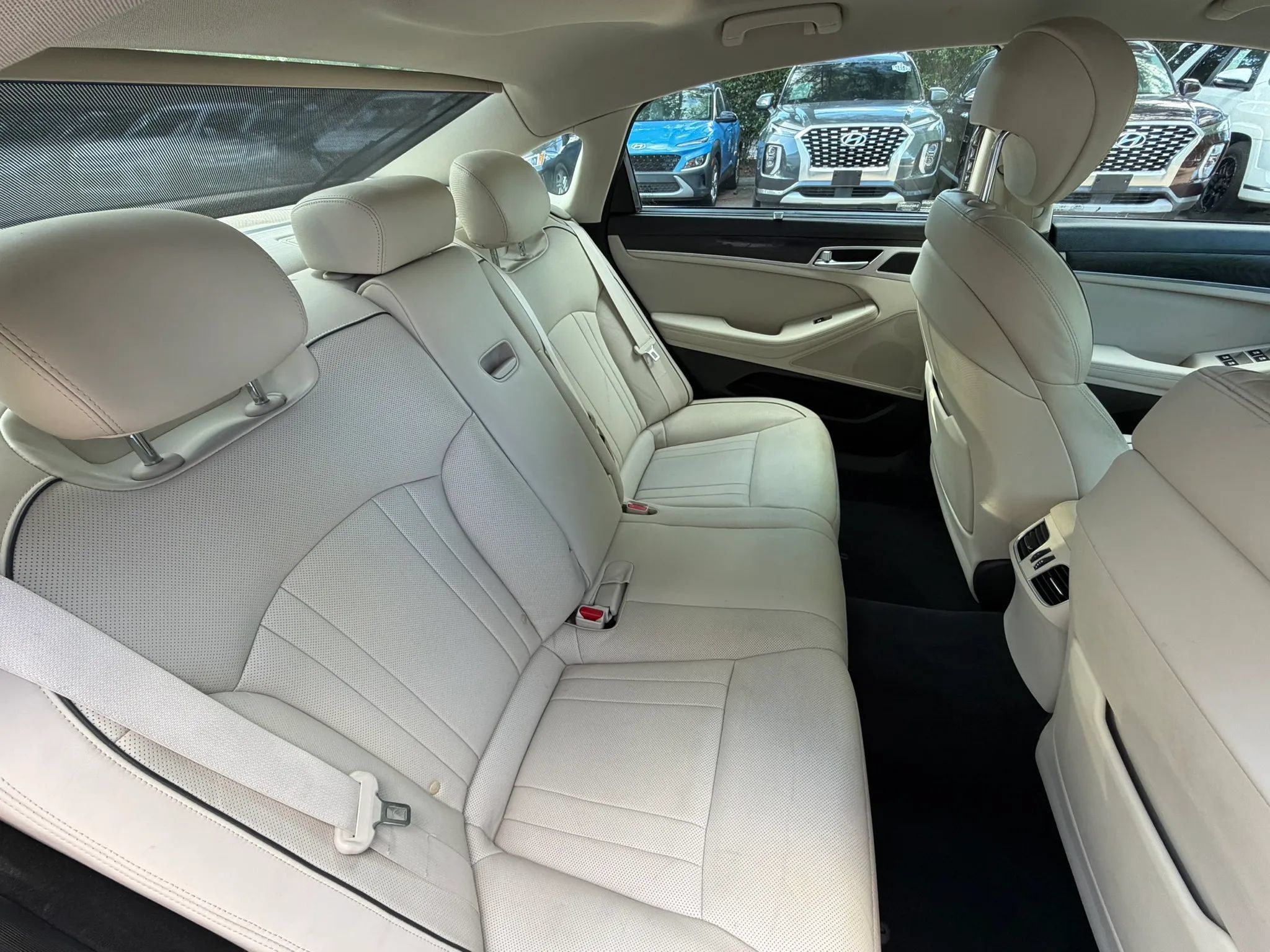 Used 2016 Hyundai Genesis 3.8 w/ Option Group 04 AWD/4WD image 13