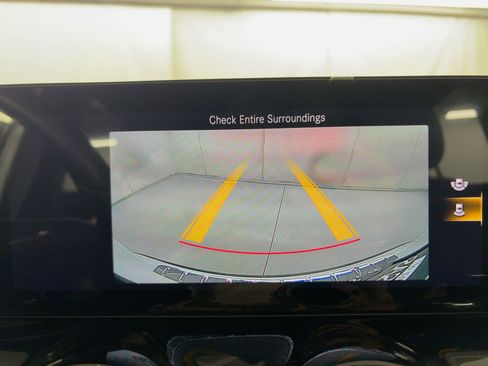 Certified 2022 Mercedes-Benz GLA 250 image 25