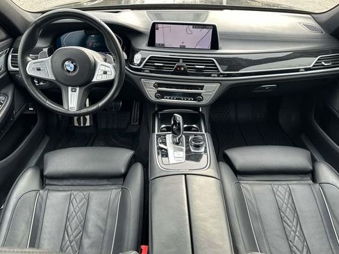 Used 2022 BMW 750i xDrive w/ Executive Package image 20