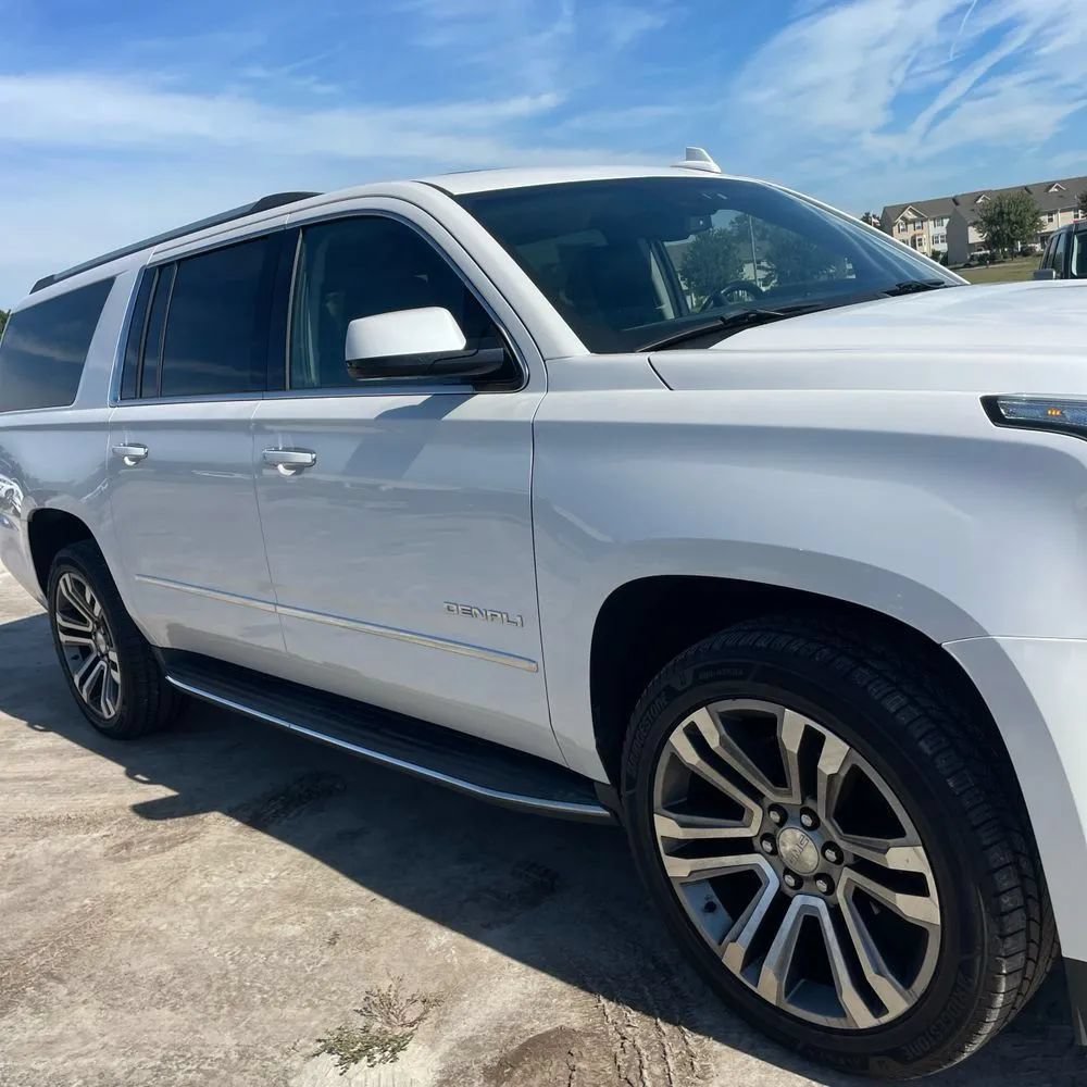 Used 2017 GMC Yukon XL Denali w/ Open Road Package AWD/4WD image 13