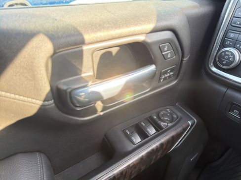 Used 2021 GMC Sierra 1500 Denali w/ Denali Ultimate Package image 24