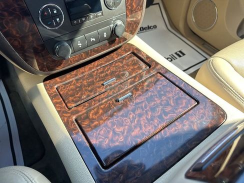 Used 2013 GMC Yukon Denali image 24