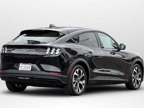 Certified 2025 Ford Mustang Mach-E Select w/ Interior Protection Package image 5