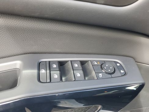 New 2026 Nissan Pathfinder SV image 14