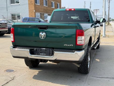 Used 2022 RAM 2500 Tradesman w/ Chrome Appearance Group AWD/4WD image 7