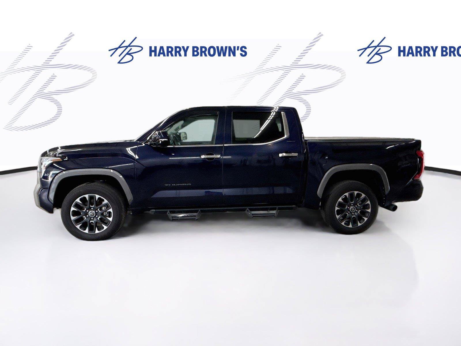 Used 2024 Toyota Tundra Limited AWD/4WD image 8