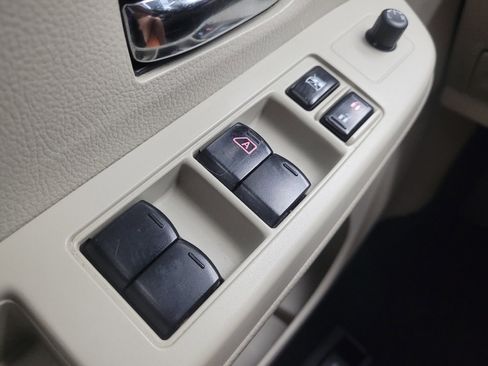 Used 2013 Subaru Crosstrek 2.0i Premium w/ Popular Pkg 2 image 27