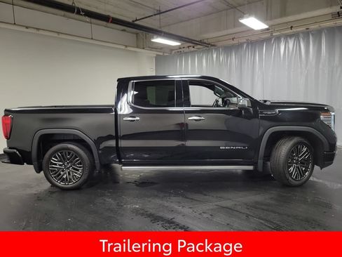 Used 2022 GMC Sierra 1500 Denali Ultimate AWD/4WD image 9