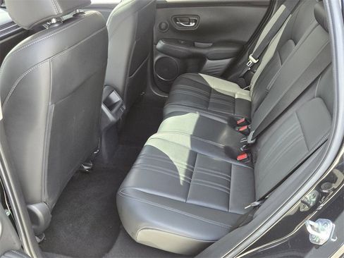 Used 2025 Honda HR-V EX-L image 11