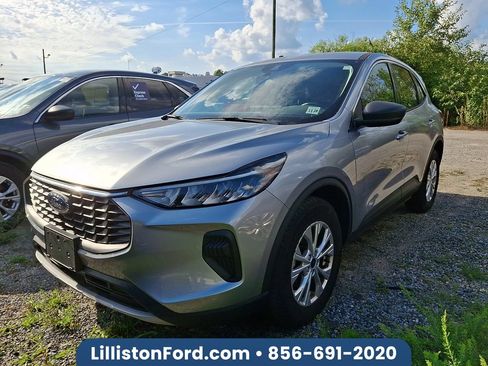 Used 2023 Ford Escape Active w/ Tech Pack #1 AWD/4WD image 1