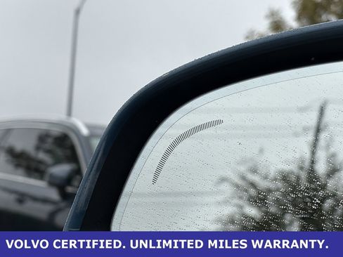 Certified 2023 Volvo XC40 B5 Ultimate w/ Protection Package Premier image 12