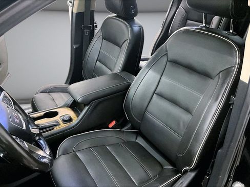 Used 2019 GMC Acadia Denali AWD/4WD image 21