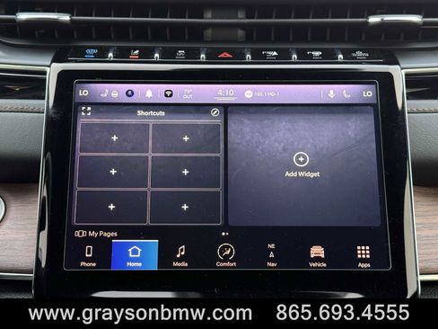 Used 2022 Jeep Grand Cherokee Summit w/ Luxury Tech Group V image 25