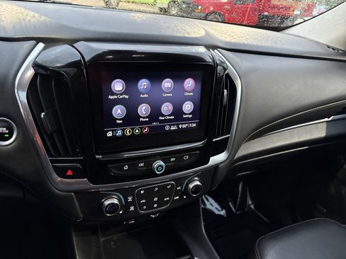 Used 2020 Chevrolet Traverse RS w/ LPO, Floor Liner Package AWD/4WD image 22
