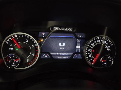 Used 2023 RAM 2500 Laramie AWD/4WD image 11