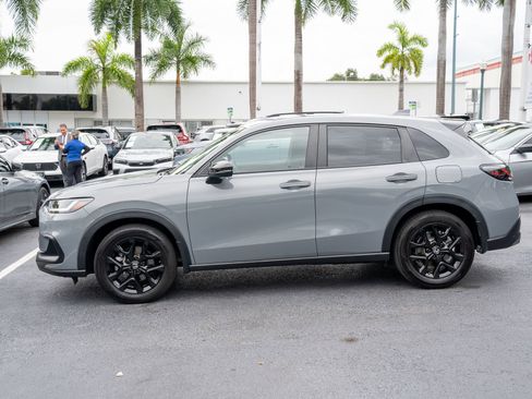 Used 2025 Honda HR-V Sport image 8