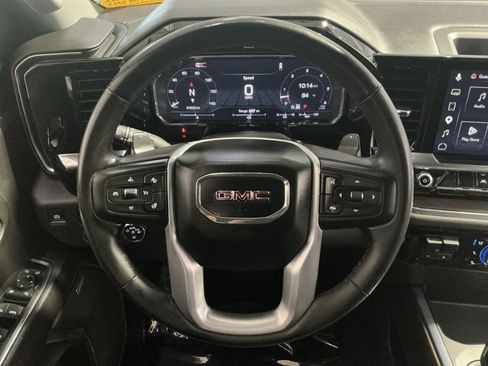 Used 2024 GMC Sierra 1500 SLT w/ SLT Premium Package AWD/4WD image 17