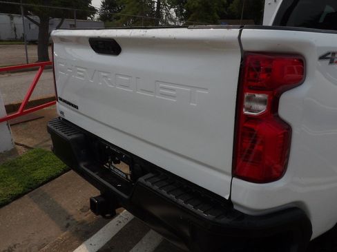 Used 2023 Chevrolet Silverado 2500 W/T w/ WT Convenience Package AWD/4WD image 3