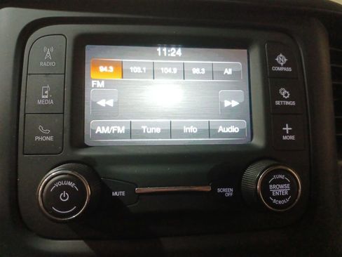 Used 2020 RAM 2500 Tradesman w/ Chrome Appearance Group image 12