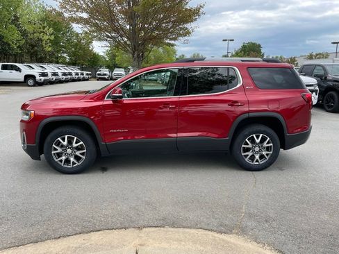 Used 2023 GMC Acadia SLT image 4