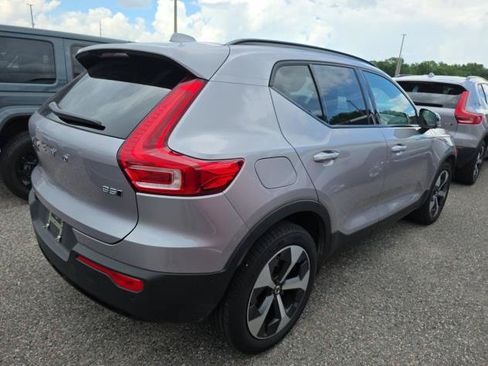 Used 2026 Volvo XC40 B5 Plus AWD/4WD image 4