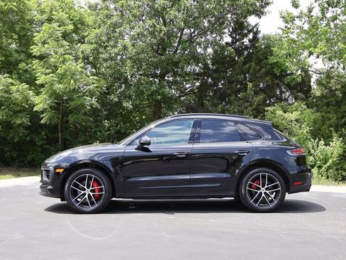 Used 2023 Porsche Macan S AWD/4WD image 2