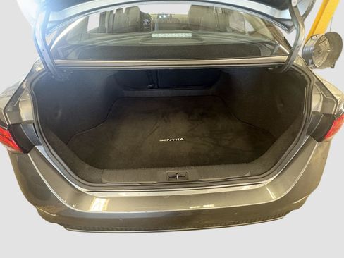 Used 2024 Nissan Sentra SV FWD image 19