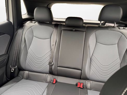 New 2025 Volkswagen Tiguan SE R-Line image 12