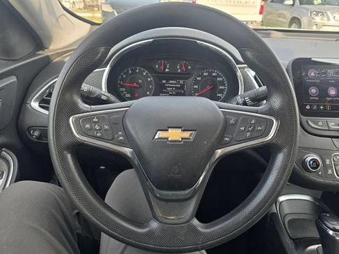 Used 2019 Chevrolet Malibu LT w/ Driver Confidence Package II FWD image 17