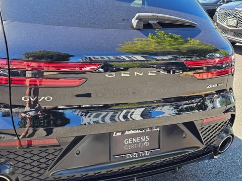 Certified 2025 Genesis GV70 3.5T Sport w/ Sport Prestige Package AWD/4WD image 25